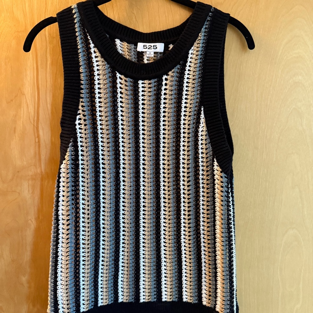 525 Krista Open Stitch Tank Size Medium